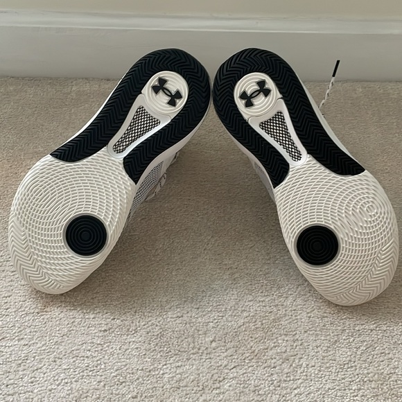 Under Armour volleyball shoes - Picture 4 of 4